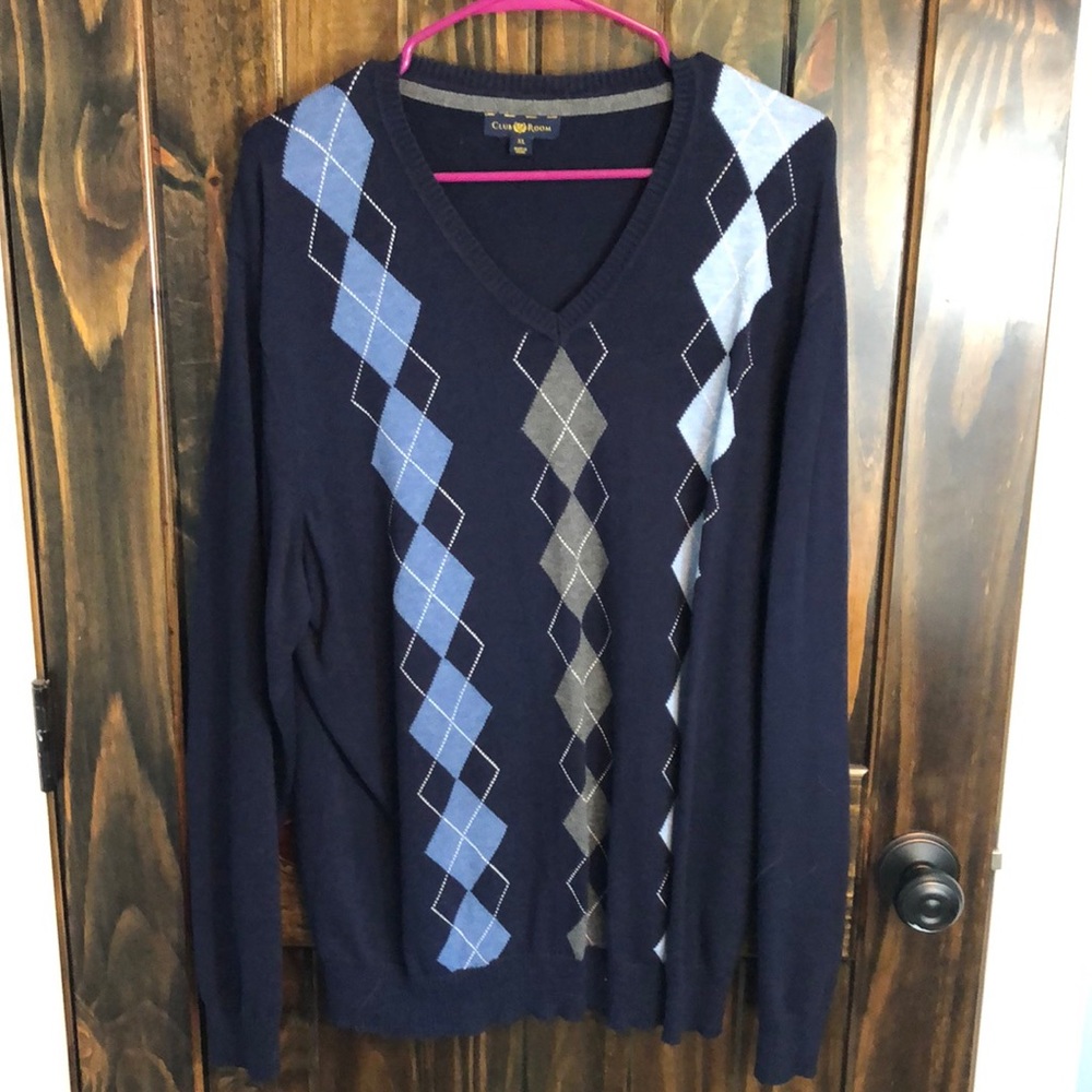 Men’s argyle sweatshirt